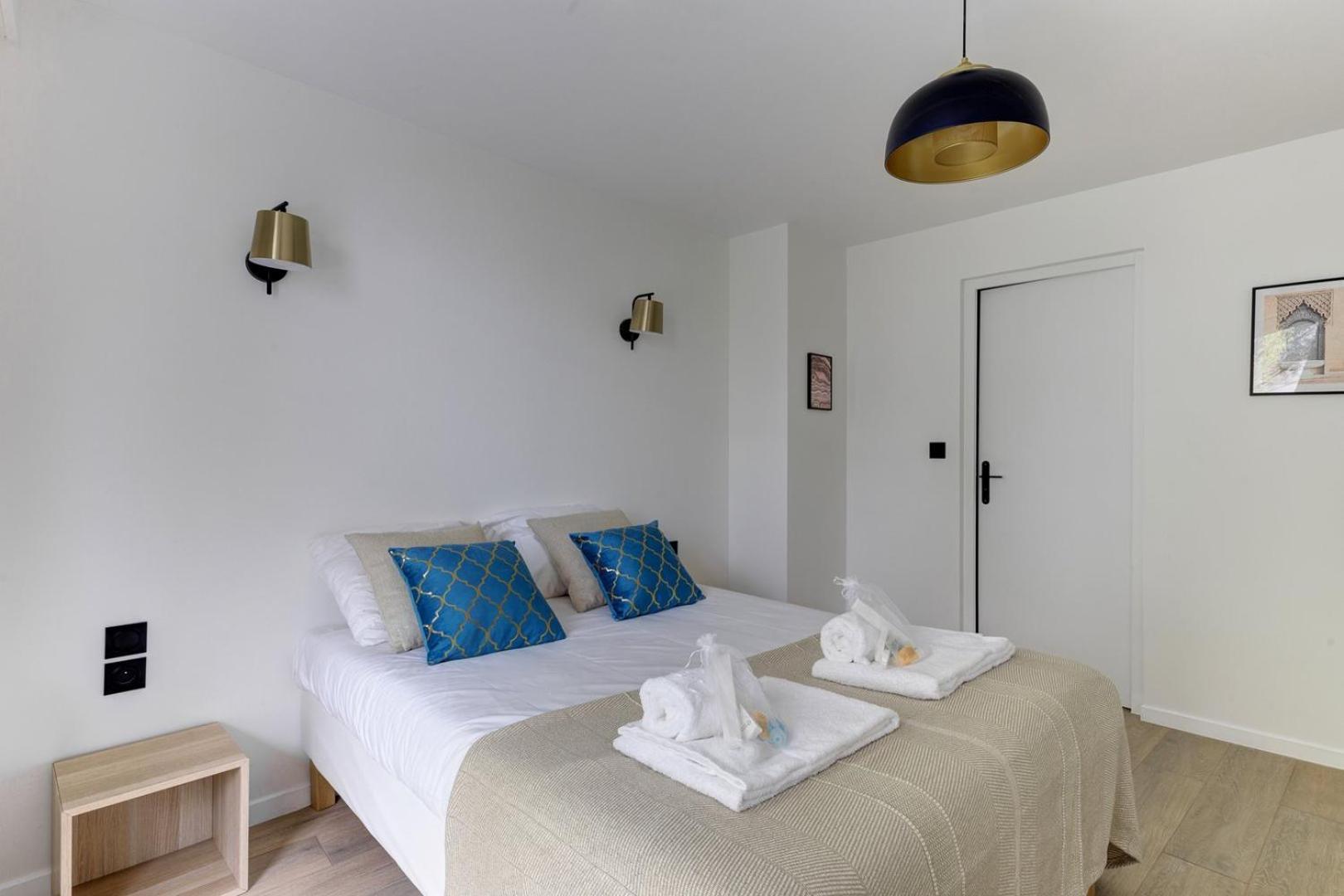 322 Suite Fes - Superb Apartment Suresnes Esterno foto